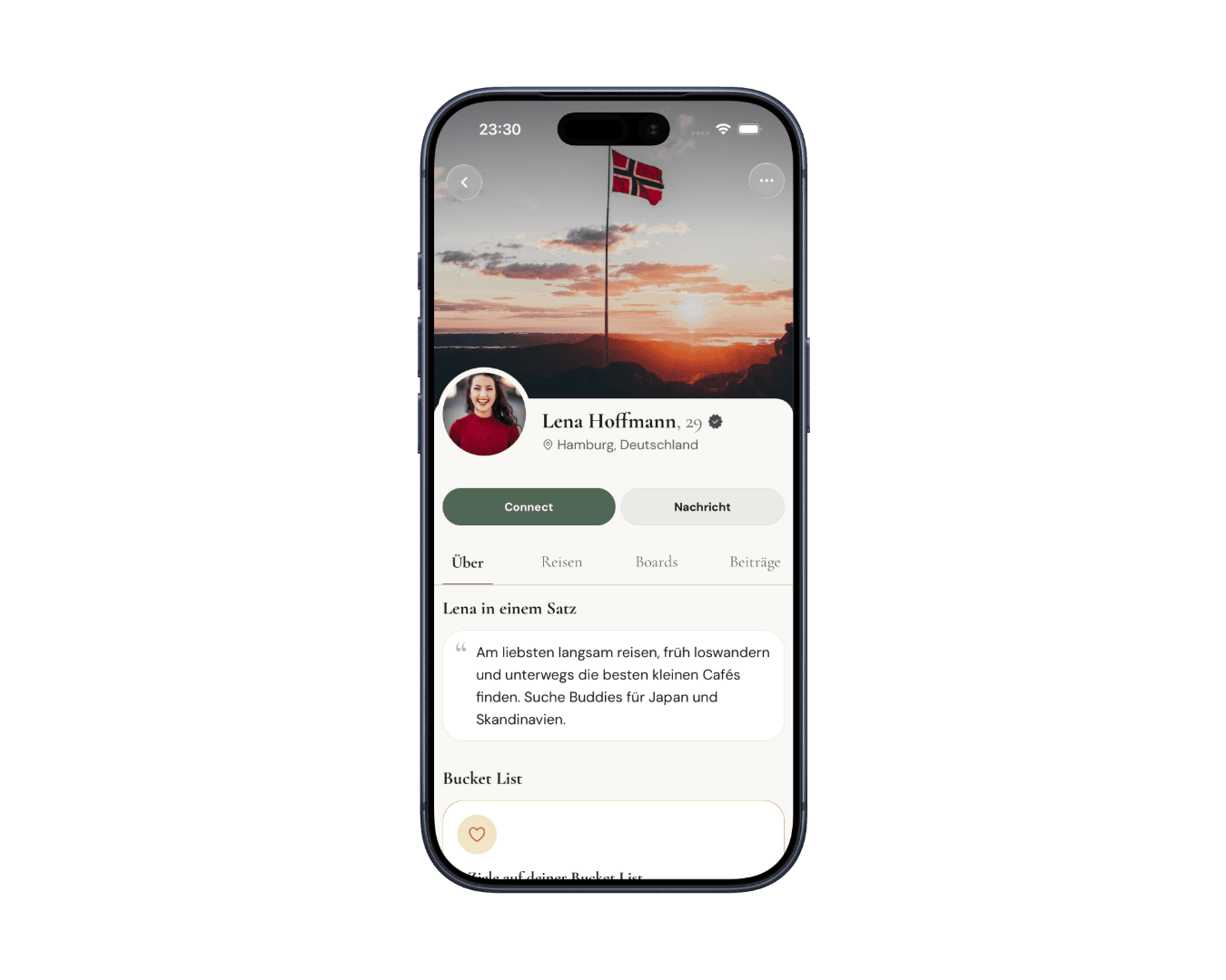 OURTRIP Travel-Buddy-Profil mit gemeinsamen Interessen im iPhone-Mockup